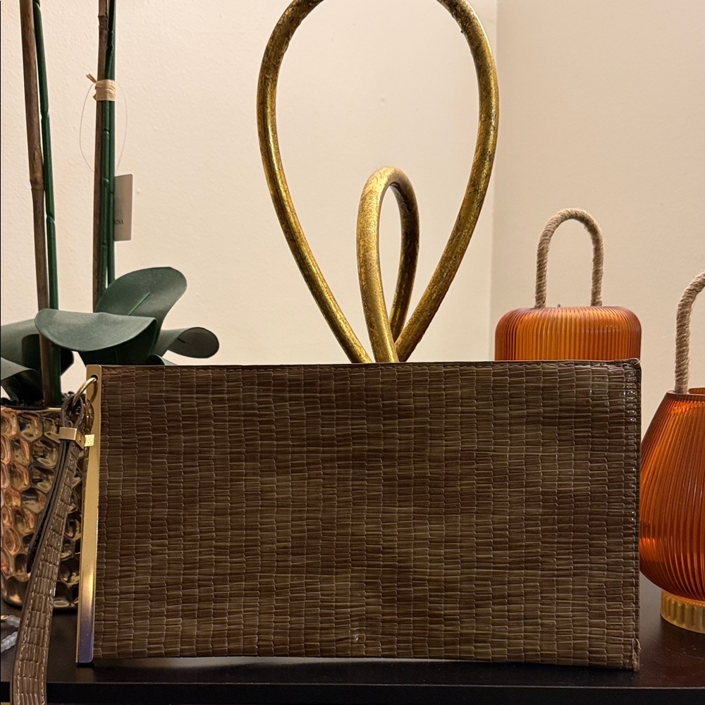 Elegant Brown Textured Handbag
